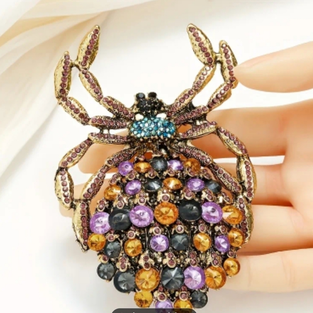 🆕️ ✨️🕷 RHINESTONE ENCRUSTED SPIDER BROOCH PIN 🕷✨️